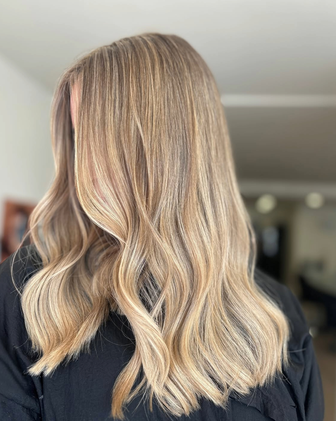 before image of a blonde hair colour transformation carried out at louise fudge hair colour slaon in heswall