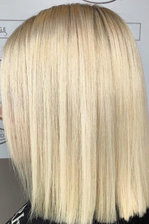 Light-blonde-hair-colour-Louise-Fudge-Hair-Salon-Little-Sutton-Chester